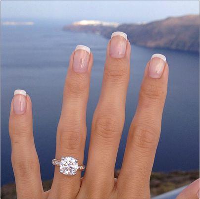 زفاف - Real Engagement Ring Selfies From Real Brides!