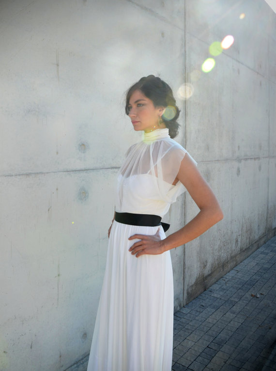 Mariage - Chic and modern wedding dress with sheer top and black or white belt.