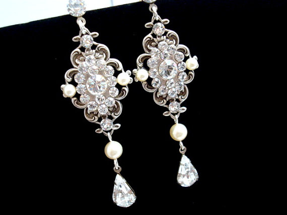 Hochzeit - Crystal Bridal earrings, Pearl wedding Earrings, Chandelier earrings, Vintage style earrings, Wedding jewelry, Swarovski crystal earrings