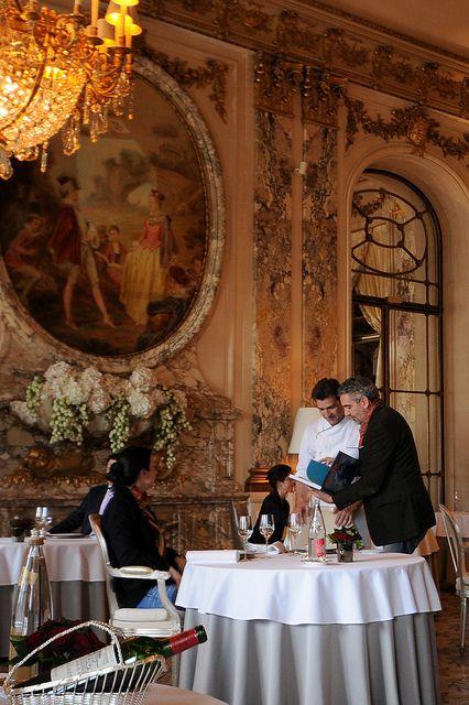 Hochzeit - Paris Is A Moveable Feast  