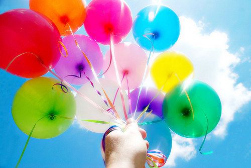زفاف - Balloons, Baker's Twine, And Handmade Tissue Tassel Bouquet Kit And Set In Mixed Neon Rainbow Party Colors