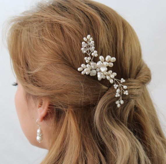 Hochzeit - Pearl Bridal Hair Comb, AVA Hair Comb, Bridal hairpiece, Wedding hair accessories, Bridal Headpieces,