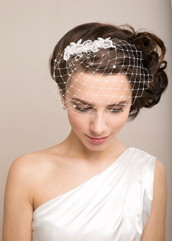 زفاف - Petite birdcage veil with pearls and lace, beaded wedding veil