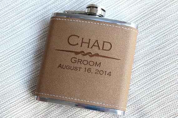 Свадьба - 5 Personalized Leather Flasks, Groomsman Gift, Groomsmen Flask,  Best Man Gift Flasks, Gifts for Groomsmen, Engraved Custom Monogram Flask