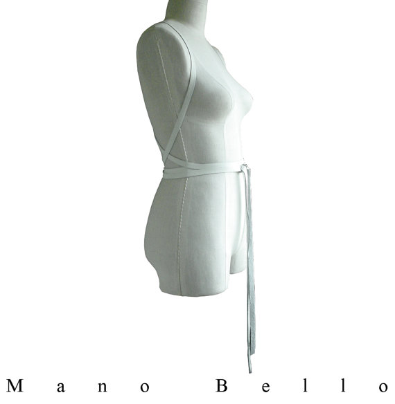 زفاف - Chalk Leather Wrapping Body Harness, Extra Long Wedding Dress Sash, Leather Infinity Scarf, White Leather, in stock