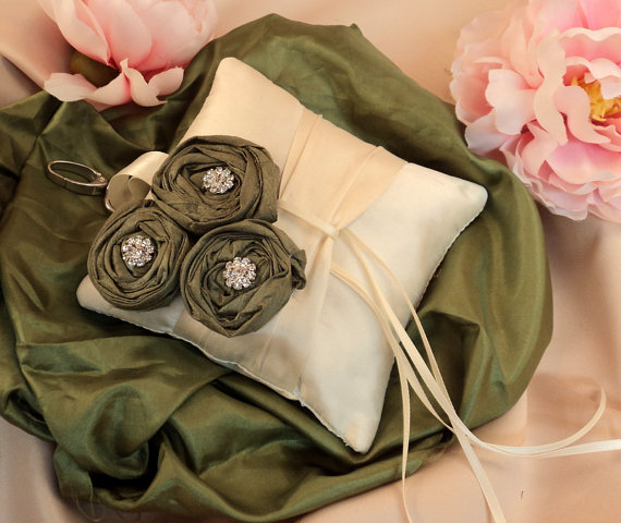 Hochzeit - Dupioni Silk Flower Trio Pet Ring Pillow with Rhinestones and Swivel Collar Attachment..50 Plus Colors..shown in ivory/artichoke green