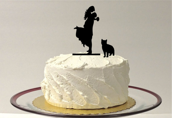 Mariage - CAT + BRIDE & GROOM Silhouette Wedding Cake Topper With Pet Cat Groom Lifting Up Bride Family of 3 Silhouette Wedding Cake Topper Bride