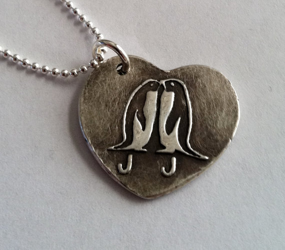 زفاف - Penguin Love Kissing in a Heart Personalized with your initials  Silver Necklace -Made to Order