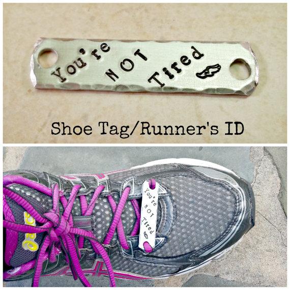 زفاف - Custom Runners ID Shoe Tag, Personalized Name Hand Stamped Silver Aluminum "You're Not Tired," Fitness Accessory Gift, Incentive Gift
