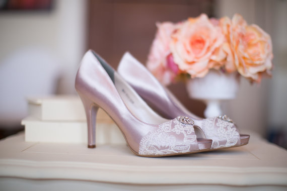 Hochzeit - Wedding shoes peep toe platform high heels bridal shoes embellished with floral ivory French lace and crystal brooch