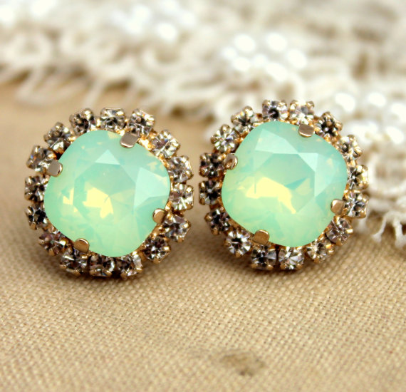 زفاف - Mint Opal earrings, Mint opal studs, Swarovki  Mint Crystal earrings - Very Thick plated gold , Bridal earrings, Bridesmaid earrings