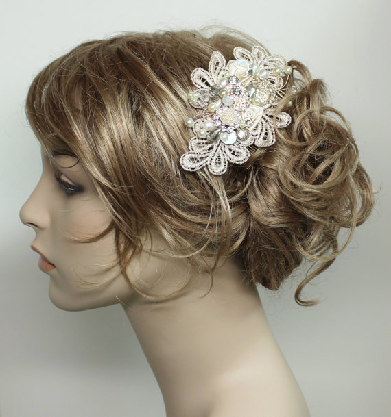 Hochzeit - Champagne Lace Bridal Comb- Wedding Hair Piece- Lace Hair Accessories-Champagne Bridal hairpiece-Champagne Hairclip- Bridal Hair Accessories
