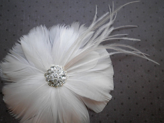 Hochzeit - White, Wedding, weddings, hair, accessory, Bridal, Accessories, Feather, Facinator, hair clip, ivory, fascinators, Bride - WHITE BLOSSOM