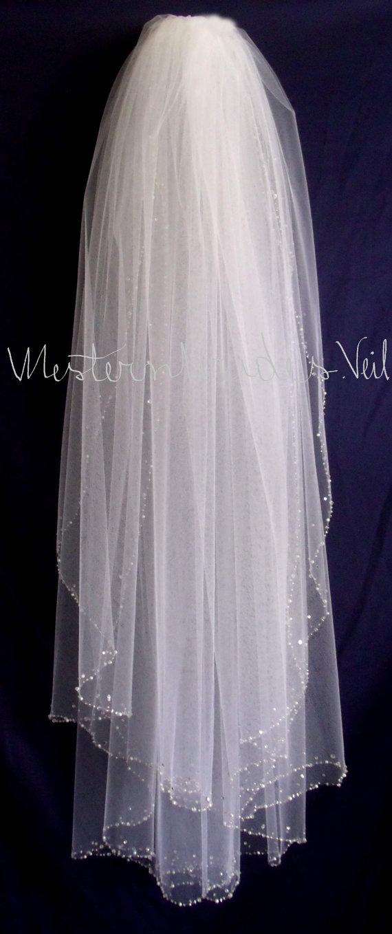 Mariage - CRYSTALS and PEARLS EDGE  wedding Bridal  veil with crystal and pearl comb Diamond white, Ivory or White