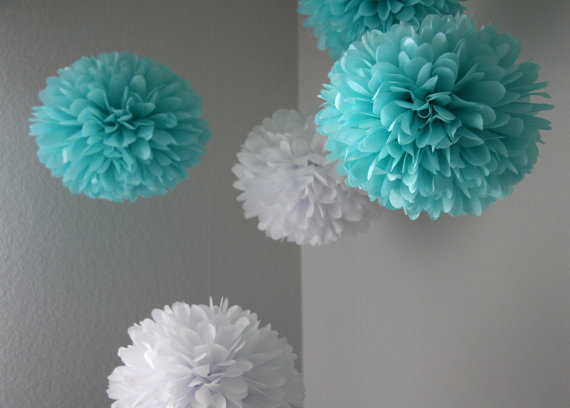 Hochzeit - Tiffany .. Tissue Paper Pom Poms for Bridal Showers / Weddings / Birthday and Party Decorations