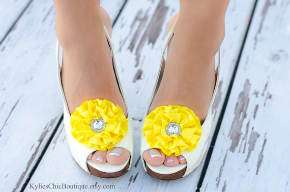Hochzeit - Canary Yellow Shoe Clips - Wedding, Bridesmaid, Date Night, Party, Everyday wear