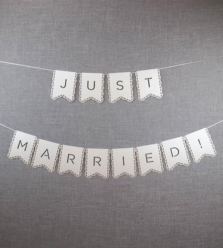 Hochzeit - White Just Married Banner