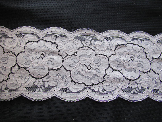 Mariage - Vintage Extra Wide Beige Floral Lace  - 5.5 Inches Wide - By the Yard  #012