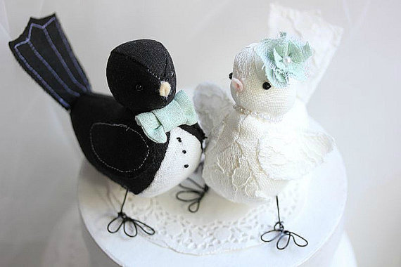 Свадьба - Wedding Love birds cake topper  - Love  Birds Wedding cake topper - Fabric Bird Cake Topper - CUSTOM ORDER