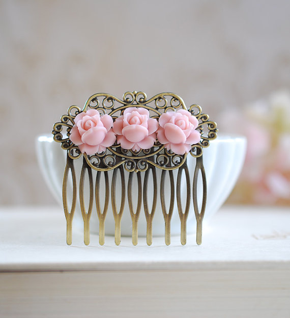 Hochzeit - Pink Rose Hair Comb. Powder Pink Dusk Pink Rose Brass Filigree Hair Comb. Wedding Bridal Hair Comb, Flower Girl Hair Accessory
