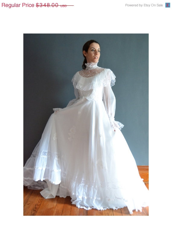 Свадьба - SALE - 30% OFF Blake / 70s wedding dress / 1970s wedding dress