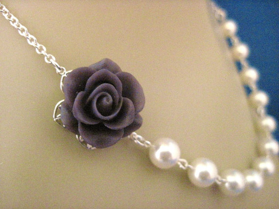 زفاف - Bridesmaid Jewelry Deep Plum Rose and Pearl Wedding Necklace