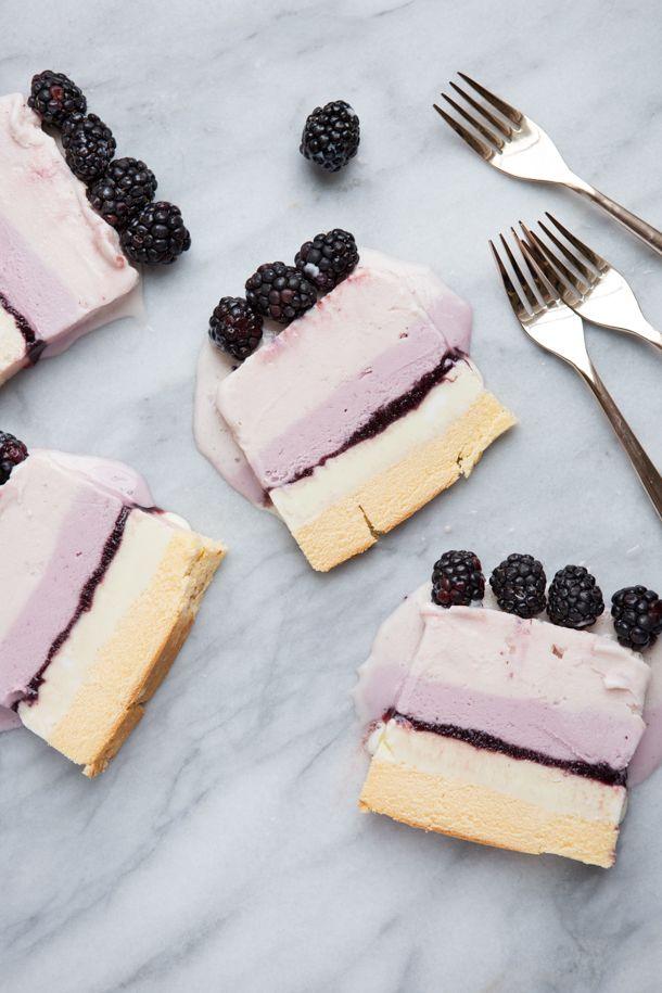 زفاف - From Camille's Kitchen :: Summer Berry Ice Cream Cake
