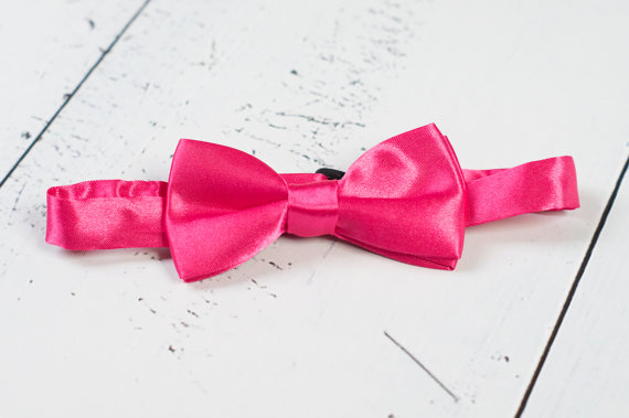 Mariage - Hot Pink Boys Bow Tie-Newborn Photo Prop Boys-Pink Ring Bearer Bow Tie-Little Boy Bowtie-Cake Smash-Photography Prop-Infant Bow Tie