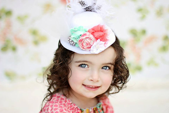 زفاف - THE BELLA - Mint Green and Coral Mini Top Hat, Photography Prop, Birthday Hat, Pageant Hat, Wedding Hat