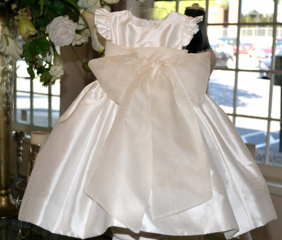 Mariage - Christening Dress, Baptism Dress, Flower Girl Dresses, Easter Dress, Dedication Dress, Blessing Dress, Naming Ceremony - Off-White or Ivory