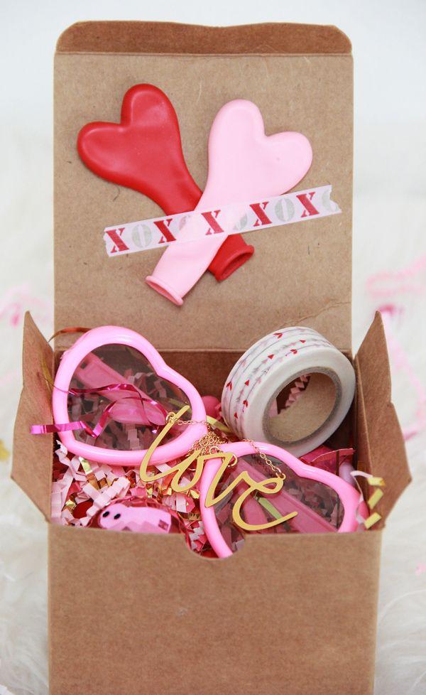 Hochzeit - DIY Valentine's Day In A Box