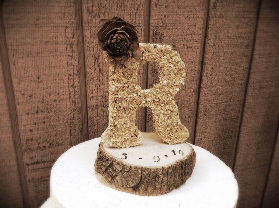 Hochzeit - Rustic wedding cake topper wooden letter country fall winter weddings