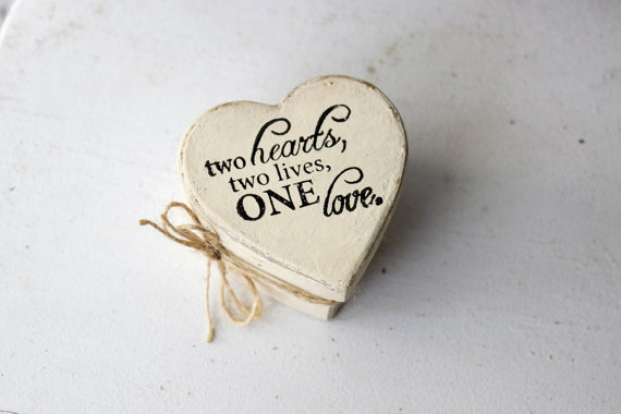 Hochzeit - rustic ring bearer box wedding pillow  . wedding heart keepsake box . antiqued box two hearts two lives one love