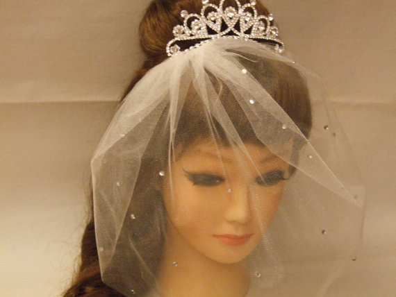 Hochzeit - Wedding--Crystal-tiara -Bridal-Blusher-Birdcage-Veil   Boho-birdcage veil,ivory blusher veil,wedding veil w tiara