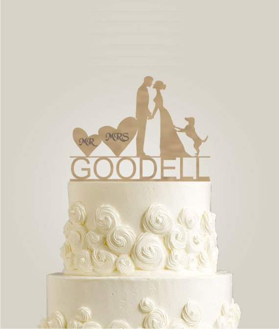 Hochzeit - Custom Wedding Cake Topper, Mr and Mrs with Dog, Wedding Couple, Wedding Garter, Bride and Groom, Wedding Cake Decoration