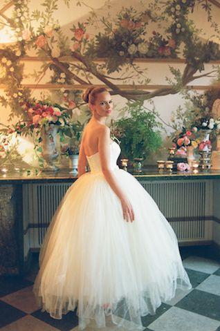 زفاف - Floral-inspired Roman Villa Wedding Editorial