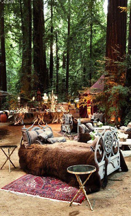 Hochzeit - 10 Insane Facts About Sean Parker's Enchanted Forest Wedding