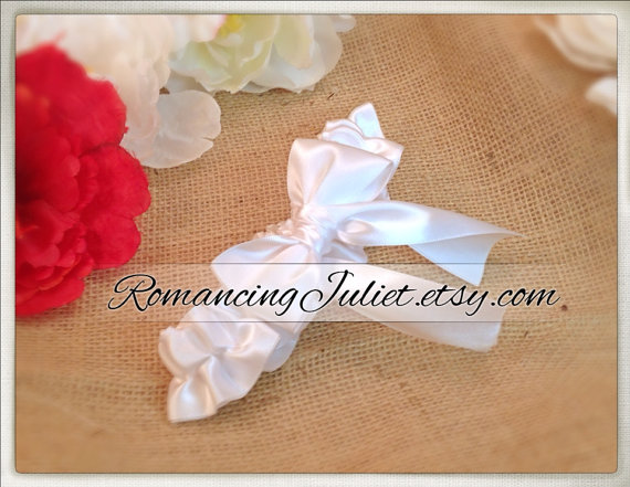 Hochzeit - Satin Skirted Satin Luxe Bow Bridal Garter....Custom Colors Available..shown in white/white