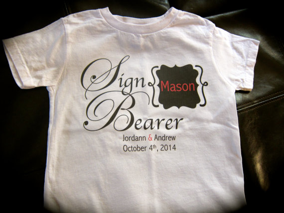 زفاف - Personalized SIGN BEARER  t-shirt or onesie wedding getting married bride groom