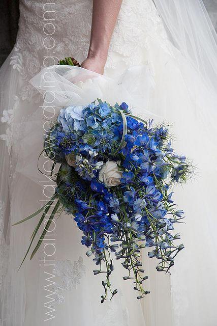 Hochzeit - Bouquets In Blue