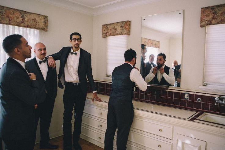Wedding - Groom   Groomsmen Photos