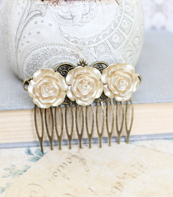 Свадьба - Gold Rose Hair Comb Bridal Hair Accessories Shabby Country Wedding Romantic Floral Modern Chic Antique Gold Winter Wedding Vintage Style