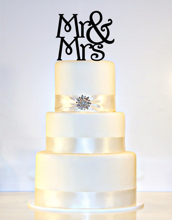 Свадьба - Mr & Mrs Wedding Cake Topper