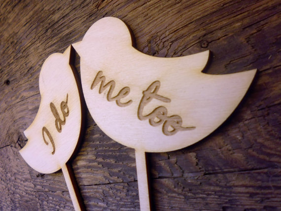 زفاف - Wedding Cake Topper Sign Love Birds Engraved Wood Signs "I Do Me Too" Photo Props Mr and Mrs