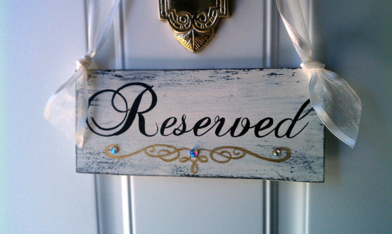 Hochzeit - Reserved Sign CRYSTALS Wedding Sign Gold Wedding Decoration Wood Sign Aisle Marker