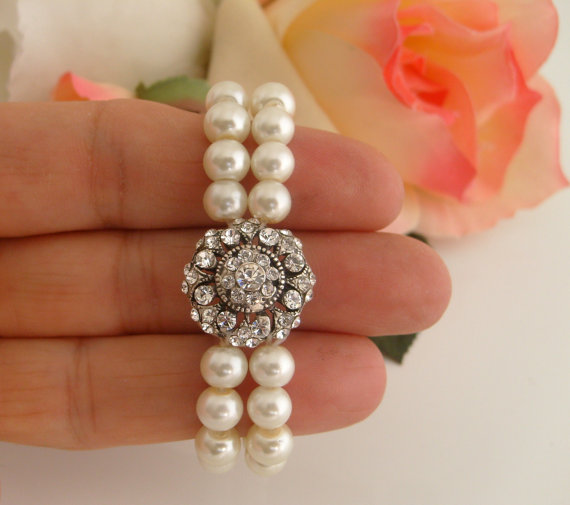 Hochzeit - Vintage style art deco swarovski crystal flower girl gift stretchy cuff bracelet for little princess' wedding jewelry cuff bracelet