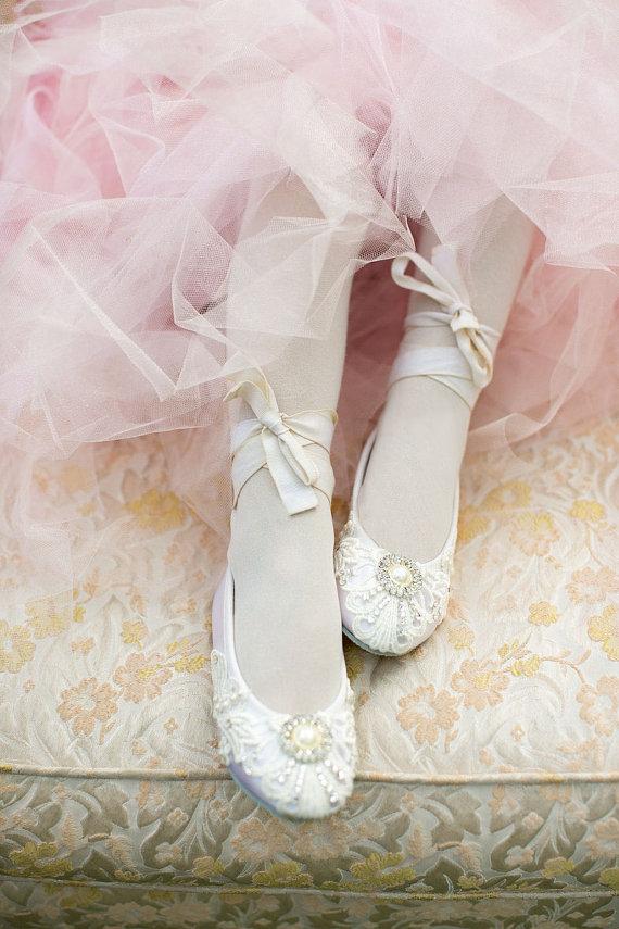 زفاف - Girl's Shoes - Ballet Flats, Vintage Lace,Wedding Flower Girl Shoes,  With Swarovski Crystals,  The Beth Flower Girl Shoes