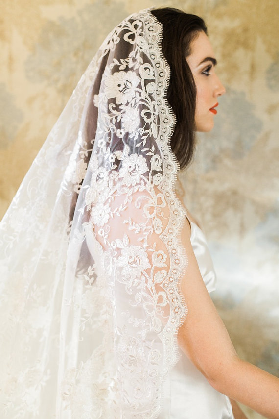 زفاف - Blossom Veil - Mantilla Veil - All Lace Veil - Bridal Veil - Wedding Veil