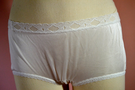 زفاف - White Hip Hugger Panties Knickers Vintage Lingerie Size 7 L - VL265
