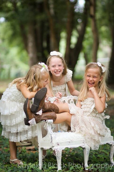 Hochzeit - Lace Flower Girl dress- Flower Girl Dresses- Ivory flower girl dress- Lace dress- Rustic Girls Dress- Baby Lace Dress- Junior Bridesmaid